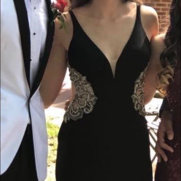 BLACK PROM DRESS - Picture 7 of 8